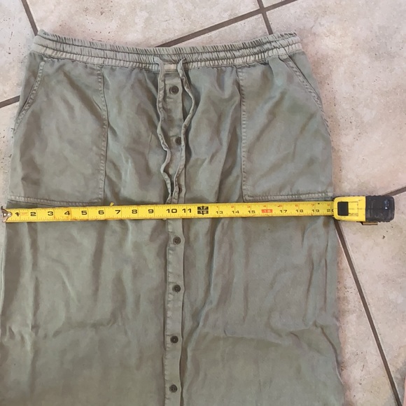 Button down long skirt - Picture 5 of 6